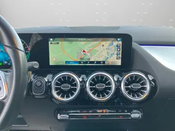 MERCEDES-BENZ GLA 250 e