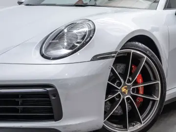 PORSCHE 992 911 Carrera S PDCC Sportabgas HA-Lenkung BOS