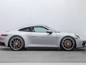 PORSCHE 992 911 Carrera S PDCC Sportabgas HA-Lenkung BOS