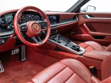 PORSCHE 992 911 Carrera S PDCC Sportabgas HA-Lenkung BOS