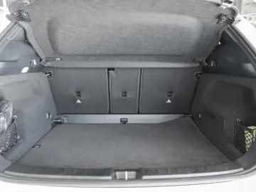 MERCEDES-BENZ GLA 250 4M AMG Standheizung Panorama Kamera