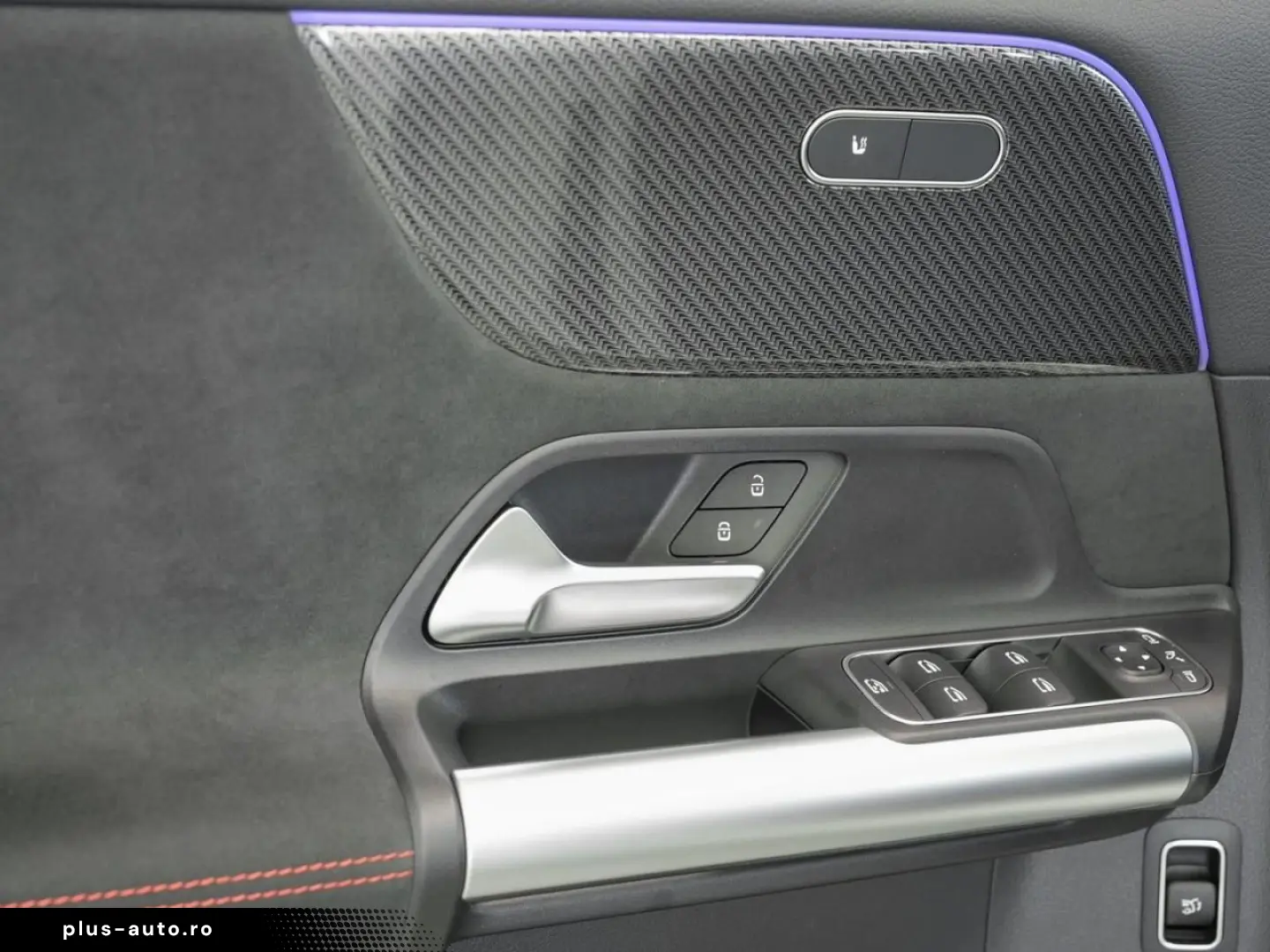 MERCEDES-BENZ GLA 250 4M AMG Standheizung Panorama Kamera