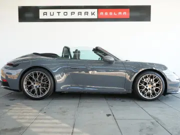PORSCHE 992.2 911 Carrera Cabriolet SportDesign Lift 18W