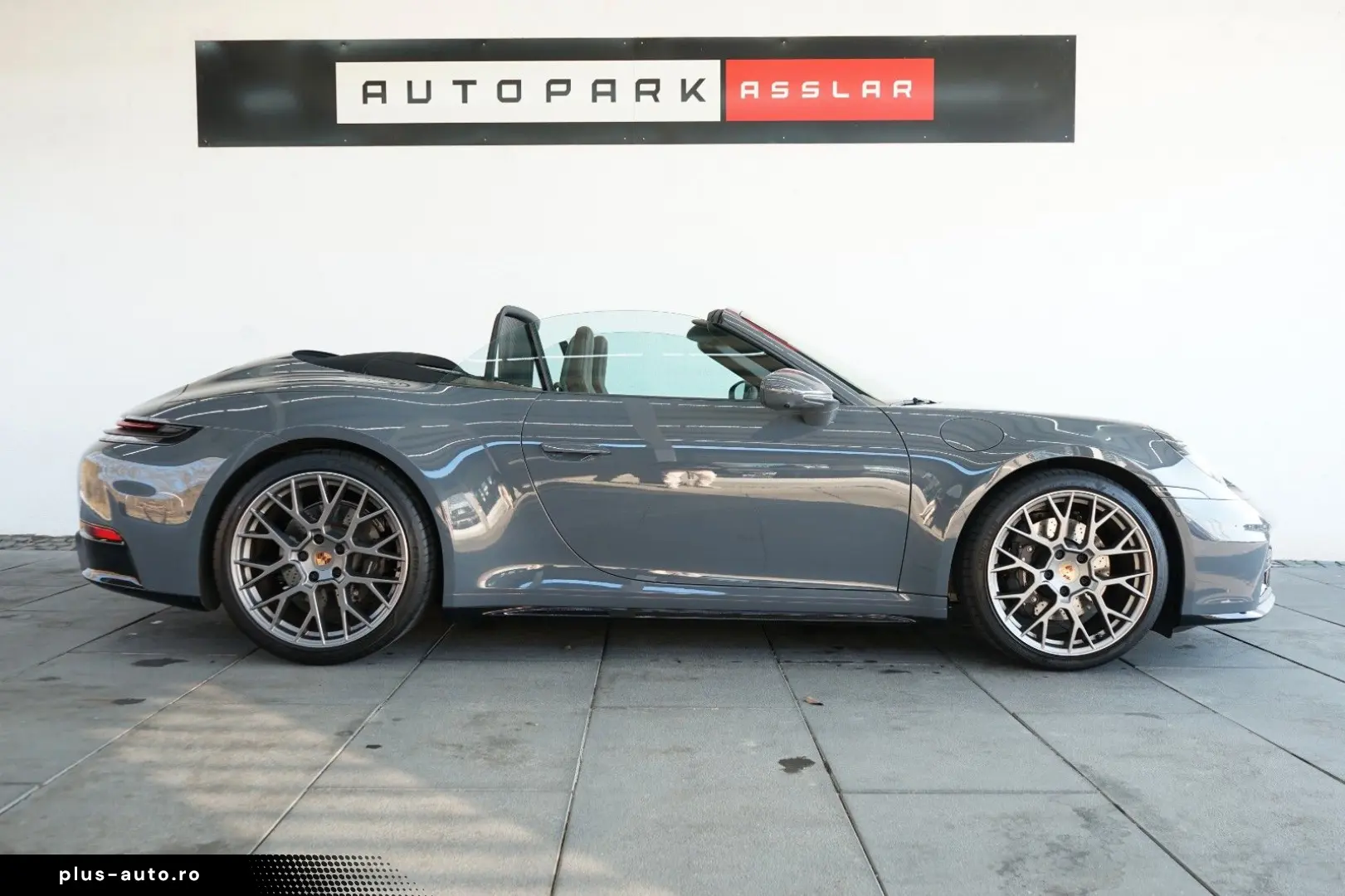 PORSCHE 992.2 911 Carrera Cabriolet SportDesign Lift 18W