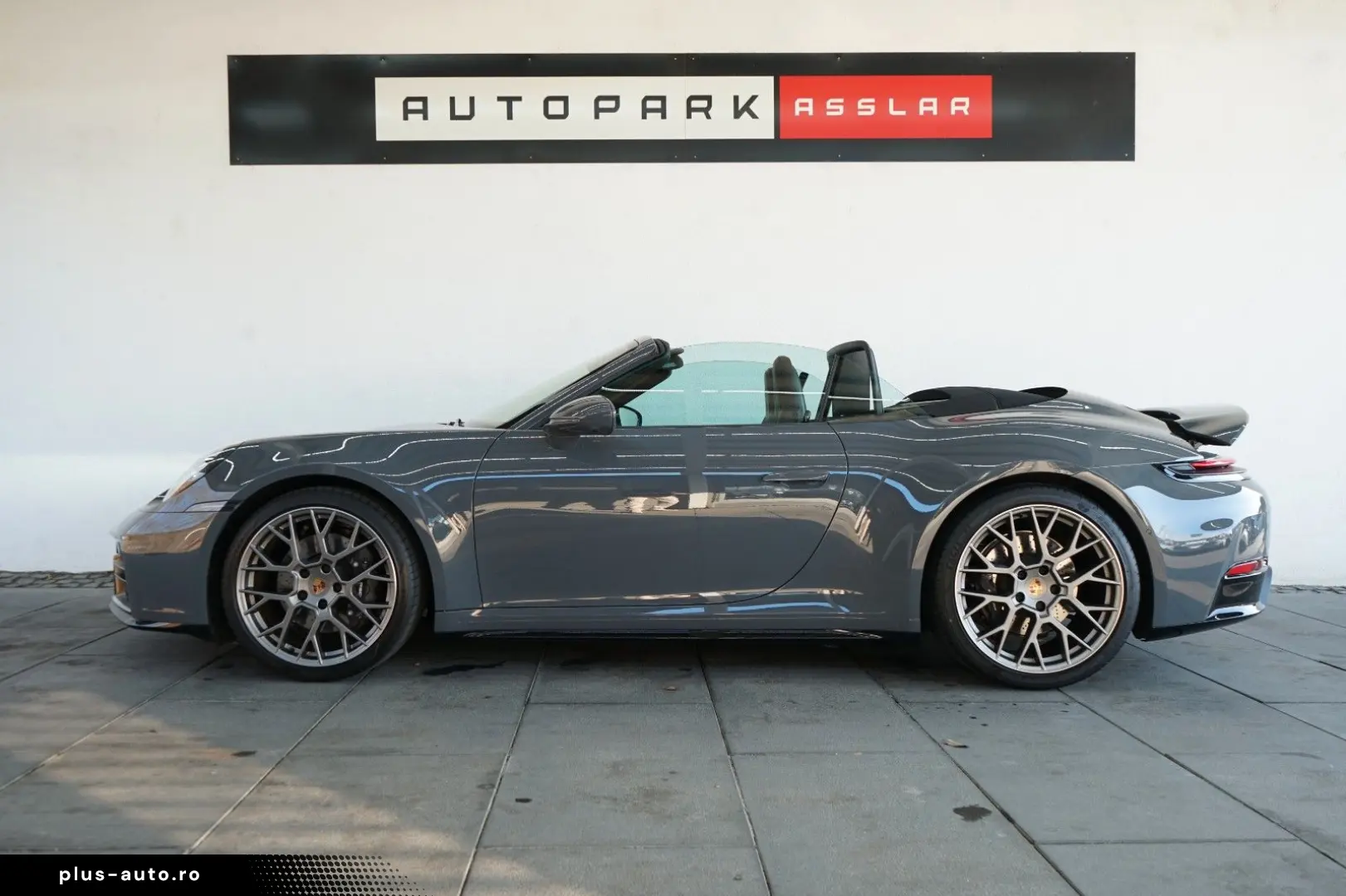 PORSCHE 992.2 911 Carrera Cabriolet SportDesign Lift 18W