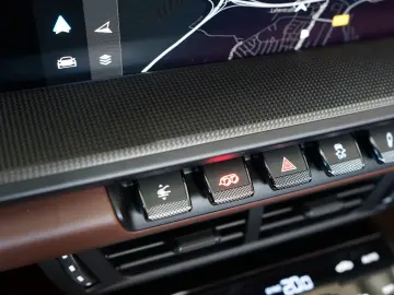 PORSCHE 992.2 911 Carrera Cabriolet SportDesign Lift 18W