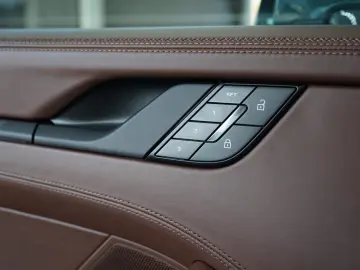 PORSCHE 992.2 911 Carrera Cabriolet SportDesign Lift 18W