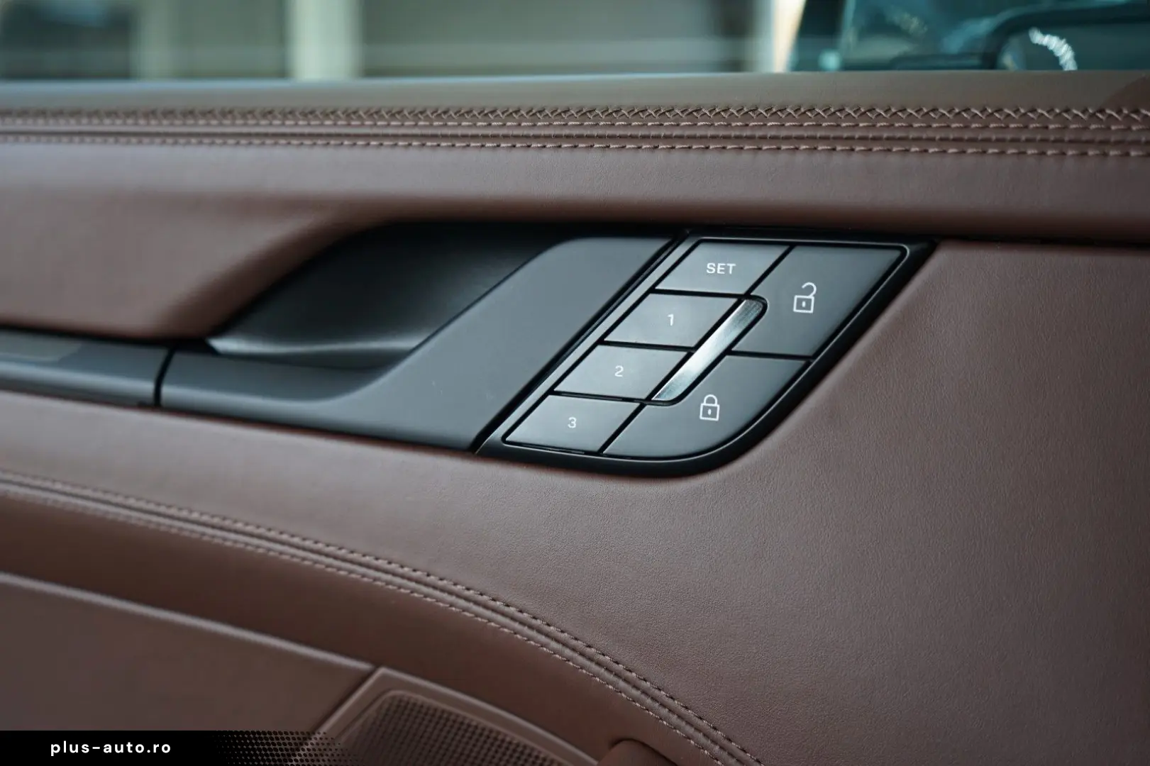 PORSCHE 992.2 911 Carrera Cabriolet SportDesign Lift 18W