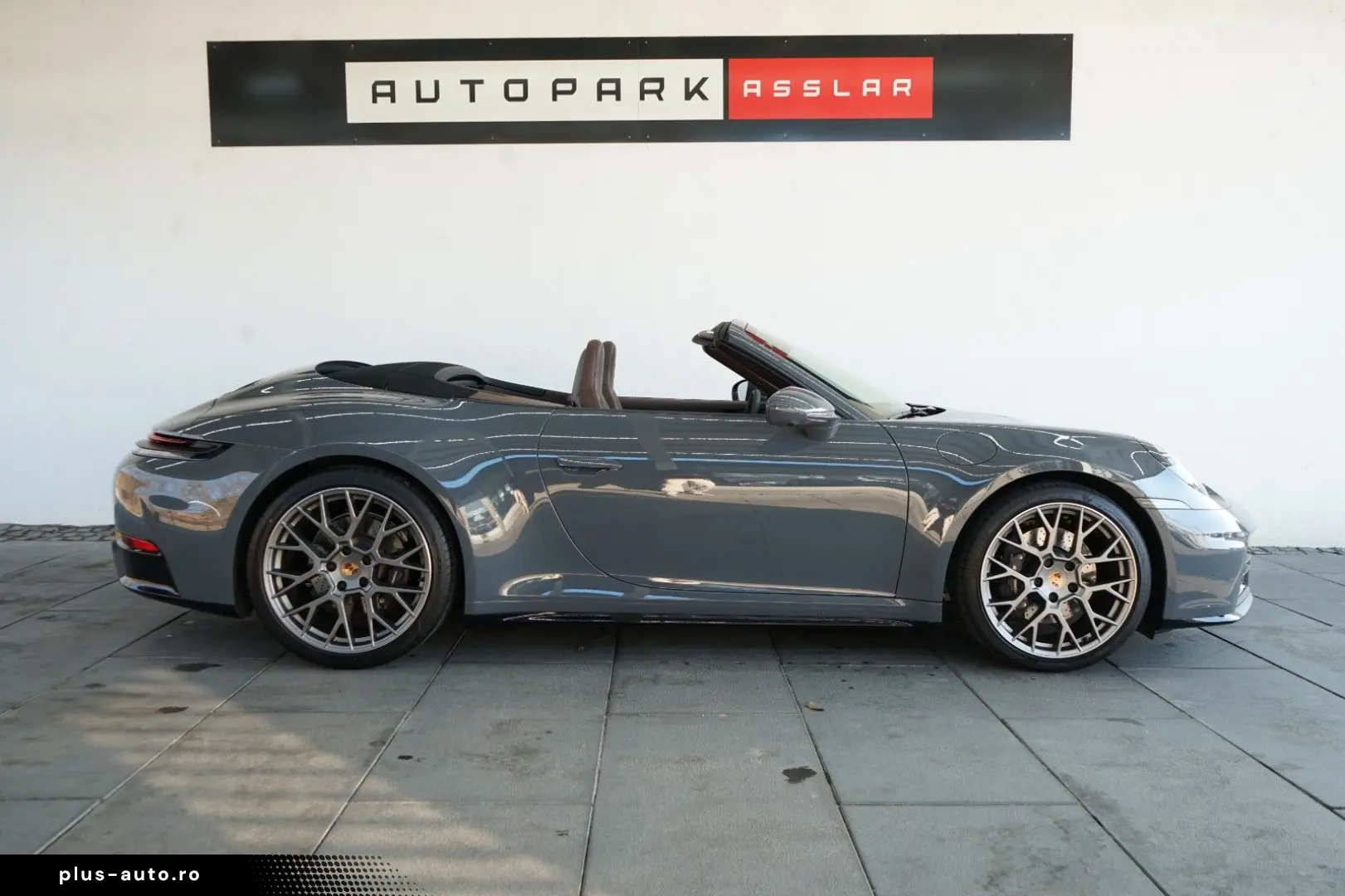 PORSCHE 992.2 911 Carrera Cabriolet SportDesign Lift 18W