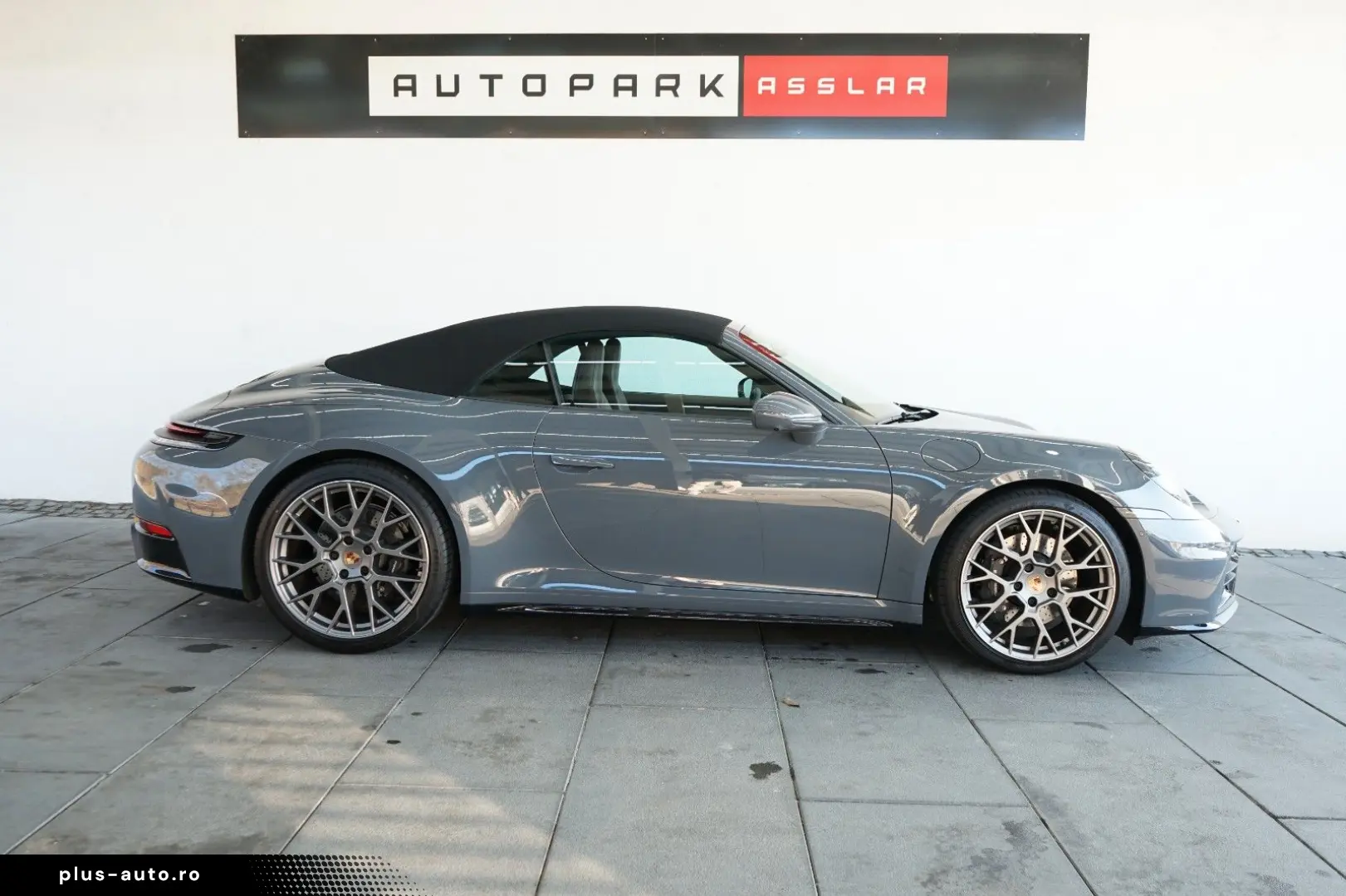 PORSCHE 992.2 911 Carrera Cabriolet SportDesign Lift 18W