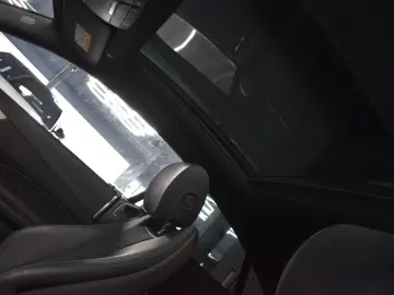 MERCEDES-BENZ E 220 d COUPE