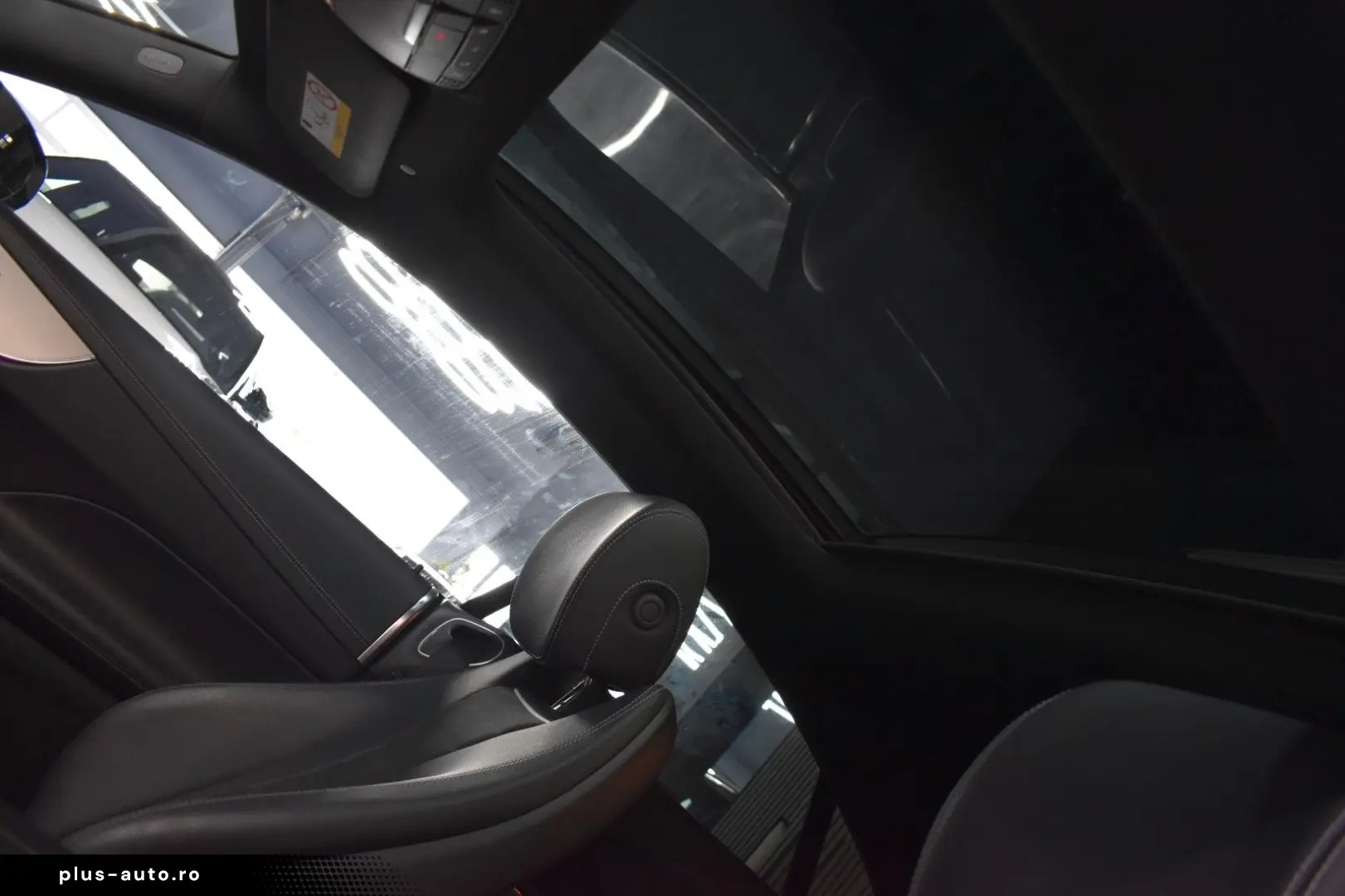 MERCEDES-BENZ E 220 d COUPE