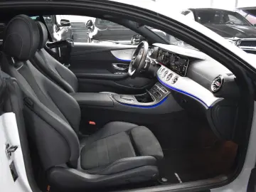 MERCEDES-BENZ E 220 d COUPE