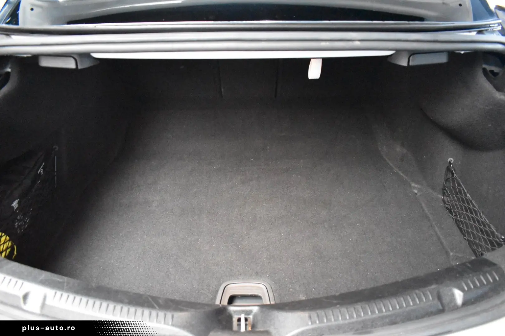 MERCEDES-BENZ E 220 d COUPE