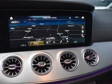 MERCEDES-BENZ E 220 d COUPE