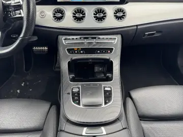 MERCEDES-BENZ E 400 d 4M Coupé AMG LED NAVI LEDER DISTR 360