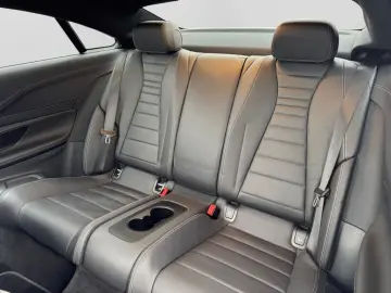 MERCEDES-BENZ E 400 d 4M Coupé AMG LED NAVI LEDER DISTR 360