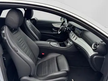 MERCEDES-BENZ E 400 d 4M Coupé AMG LED NAVI LEDER DISTR 360