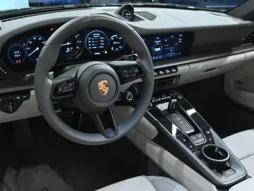 Porsche 992 911 Carrera 4 Cabrio PDK Modell 992