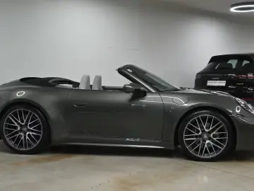 Porsche 992 911 Carrera 4 Cabrio PDK Modell 992