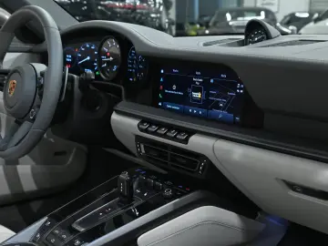 Porsche 992 911 Carrera 4 Cabrio PDK Modell 992