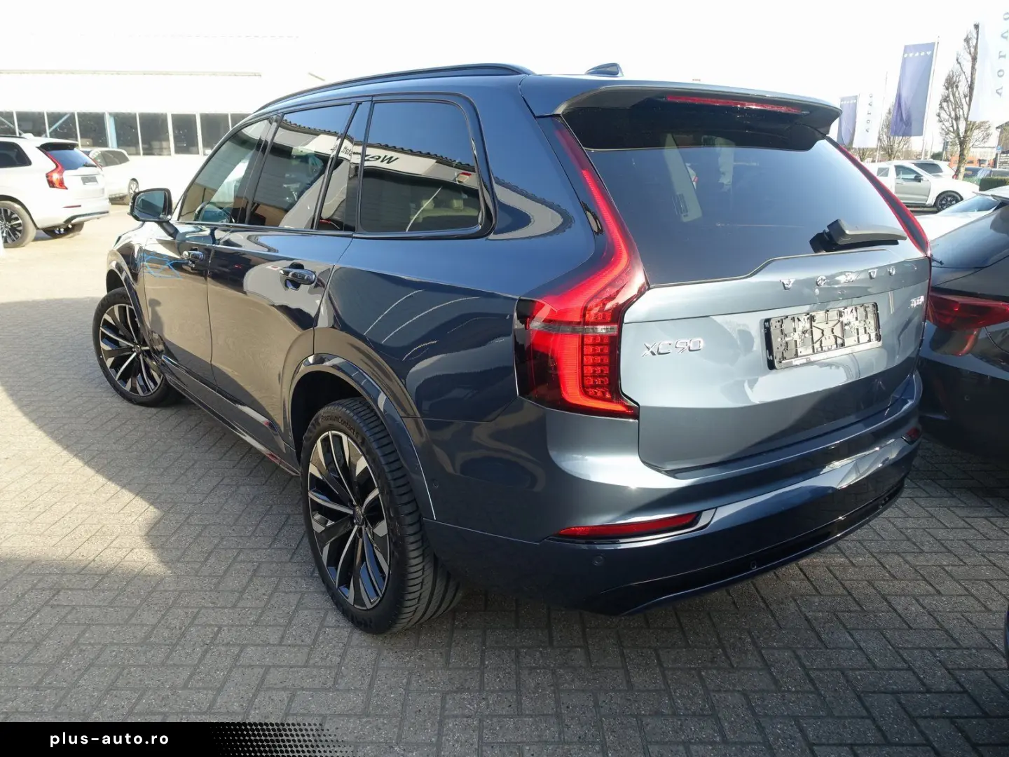 VOLVO XC90 Plus Dark T8 AWD Plug-in hybrid B&W HUD AHK
