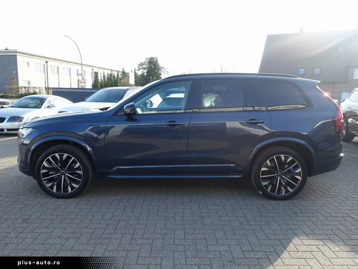VOLVO XC90 Plus Dark T8 AWD Plug-in hybrid B&W HUD AHK