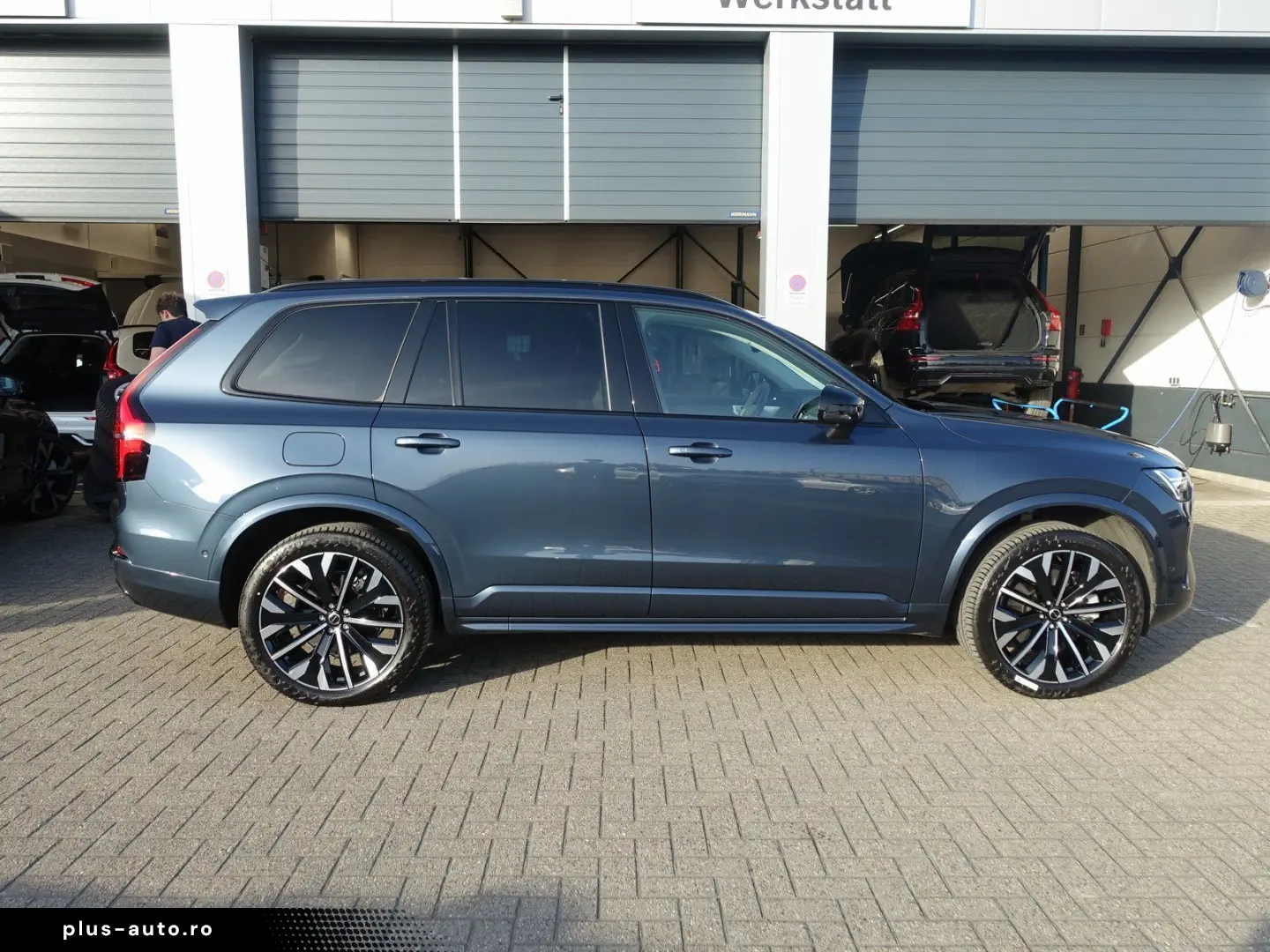 VOLVO XC90 Plus Dark T8 AWD Plug-in hybrid B&W HUD AHK
