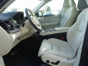 VOLVO XC90 Plus Dark T8 AWD Plug-in hybrid B&W HUD AHK