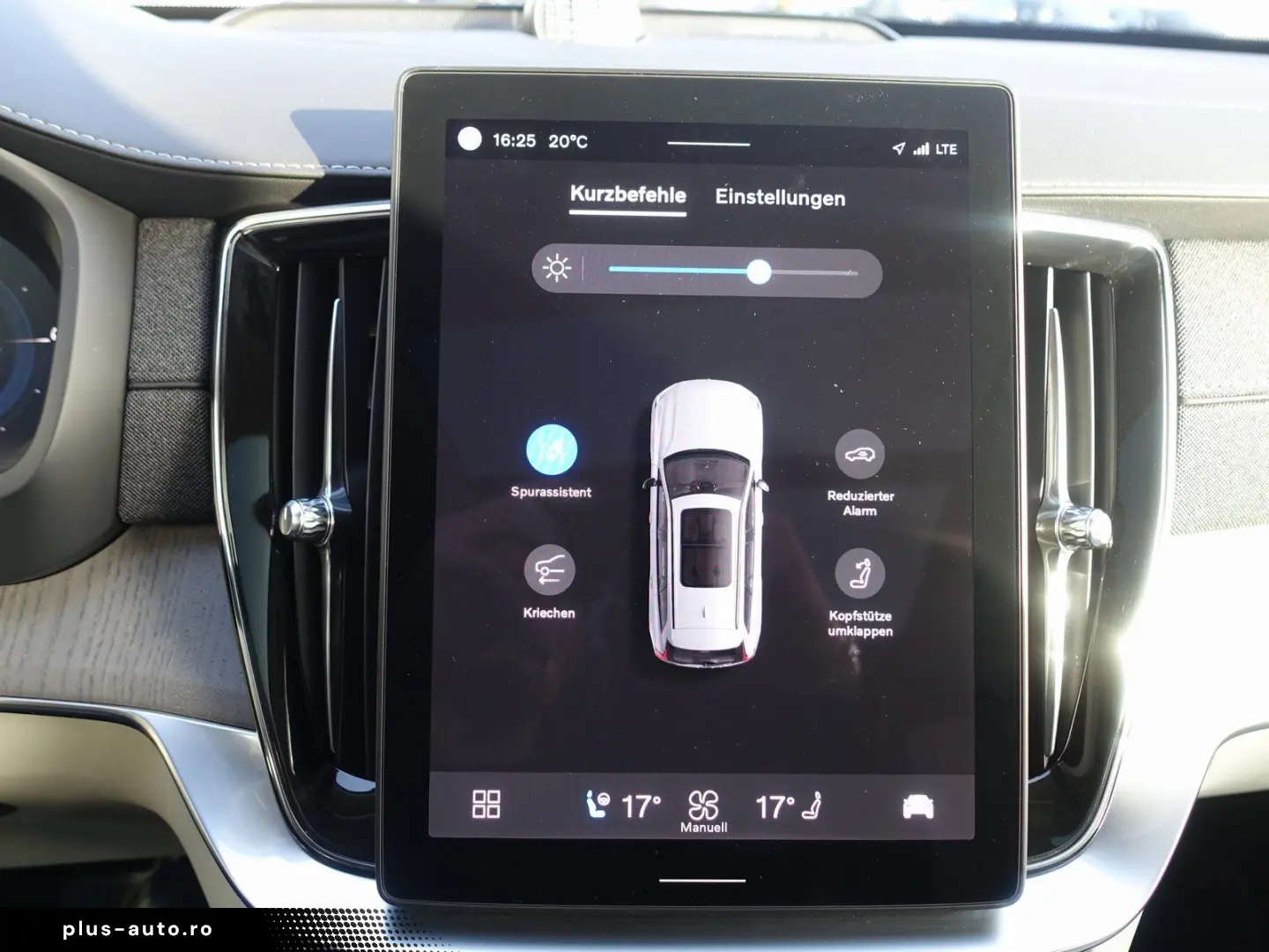 VOLVO XC90 Plus Dark T8 AWD Plug-in hybrid B&W HUD AHK