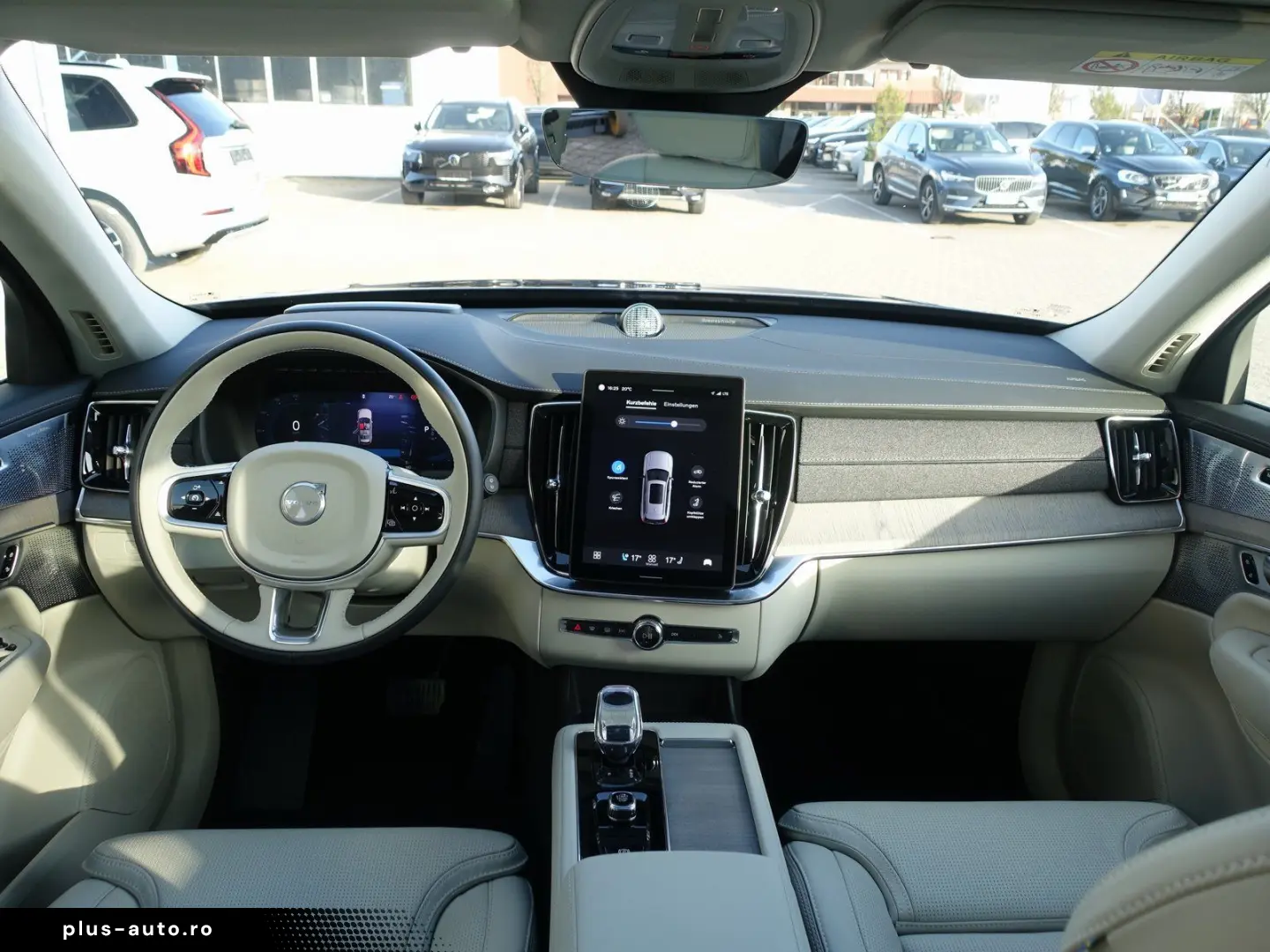 VOLVO XC90 Plus Dark T8 AWD Plug-in hybrid B&W HUD AHK