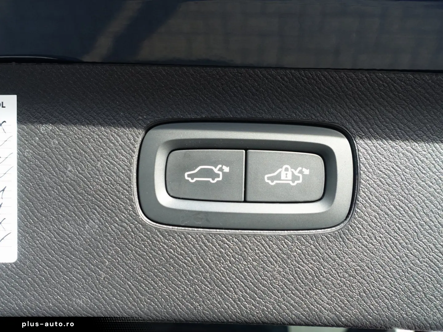 VOLVO XC90 Plus Dark T8 AWD Plug-in hybrid B&W HUD AHK