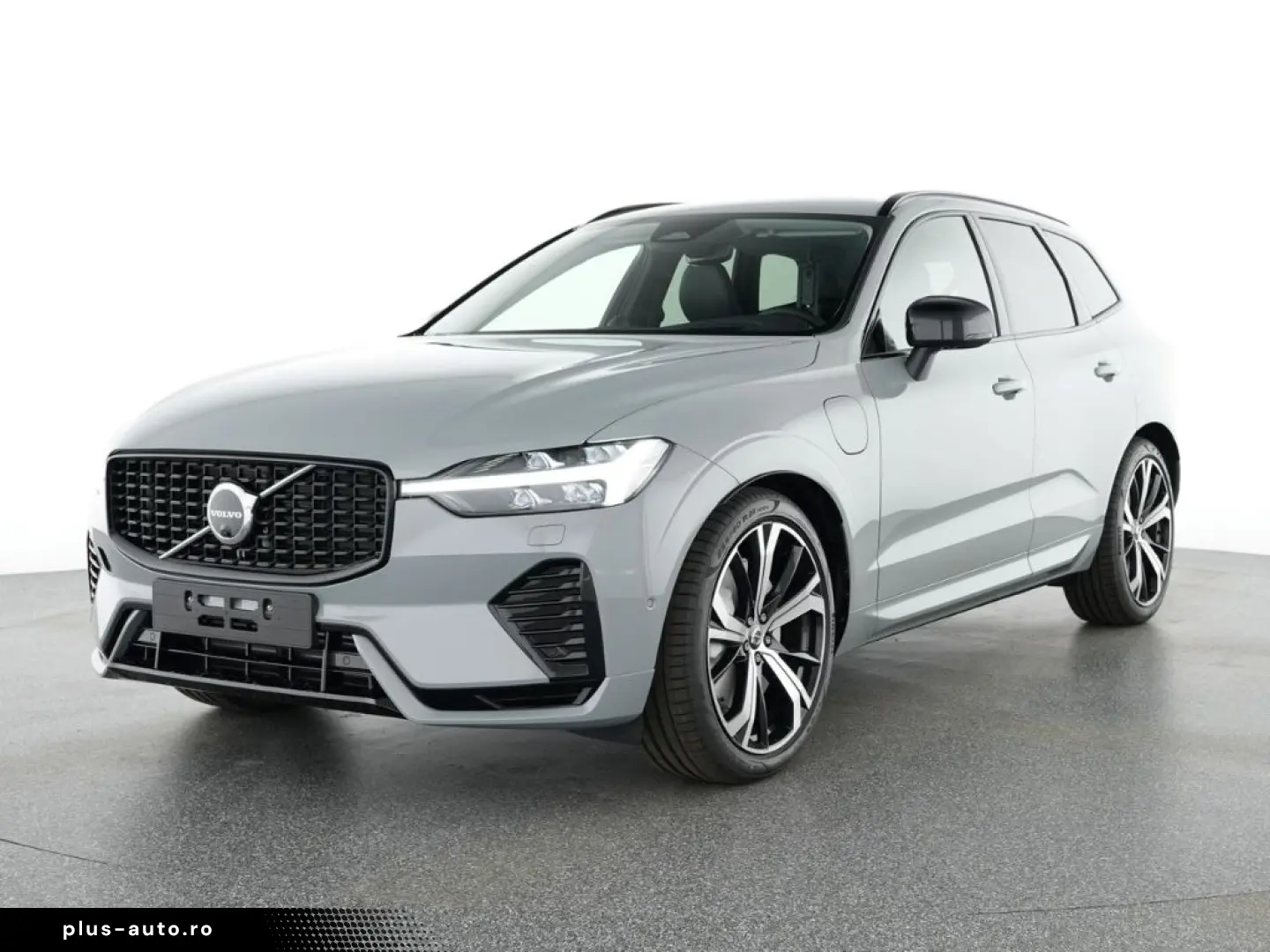 VOLVO XC60 T8 AWD Ultra Dark AHK B&W HUD PGS 360  Luft