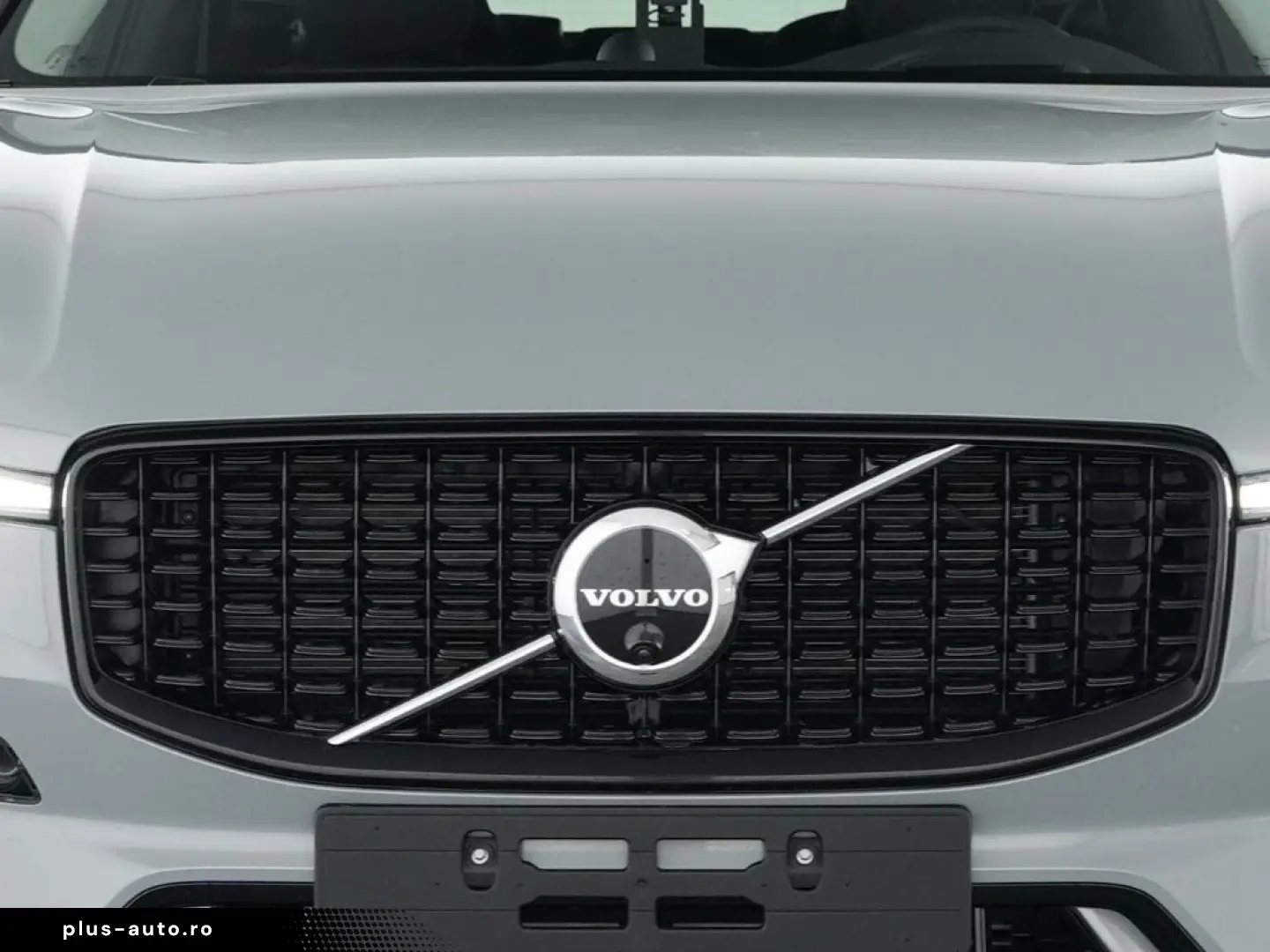 VOLVO XC60 T8 AWD Ultra Dark AHK B&W HUD PGS 360  Luft