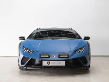 LAMBORGHINI Huracán Sterrato