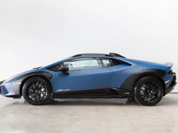 LAMBORGHINI Huracán Sterrato