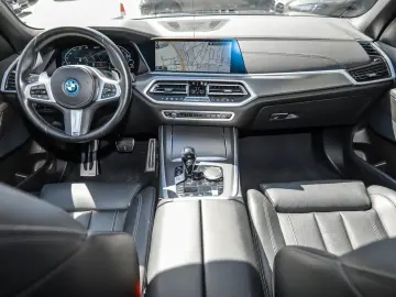 BMW X5 xDrive45e M Sport PANO AHK RFK NAVI Standh.