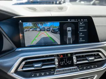 BMW X5 xDrive45e M Sport PANO AHK RFK NAVI Standh.