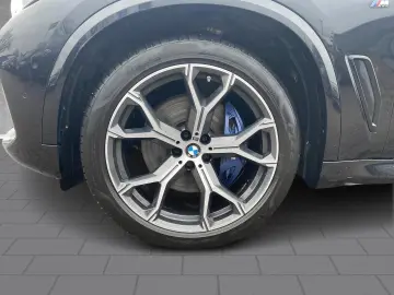 BMW X5 xDrive30d M Sport HUD AHK Pano Navi Laser