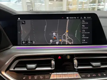 BMW X5 xDrive 30d A M-Sport AHK Pano Alarm HUD H K