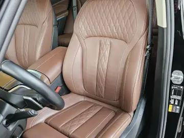 BMW X5 xDrive45e Sky-Longe Leder Merino 20 Zoll