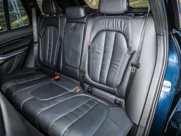 BMW X5 xDrive30d M Sport HUD PANO Laser AHK NAVI H K