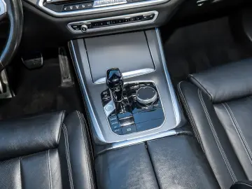 BMW X5 xDrive30d M Sport HUD PANO Laser AHK NAVI H K