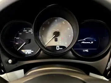 PORSCHE Macan S PASM PDLS STANDHEIZ APPROVED BIS 03 28