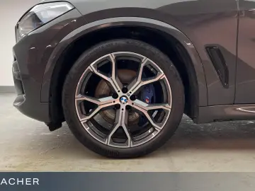 BMW X5 xDrive30d M-Sport Pano AHK Standhz Massage