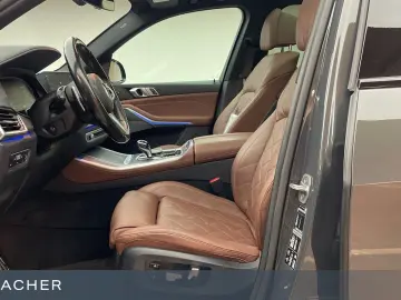 BMW X5 xDrive30d M-Sport Pano AHK Standhz Massage