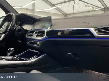 BMW X5 xDrive40d A M-Sport AHK LCPro HUD 360  22  LM
