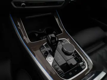 BMW X5 xD45e M Sport Panorama HUD HiFi DisKey 22Zoll