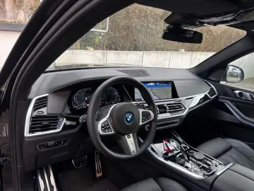 BMW X5 xDr45e M Sport PANO AHK AdapLED ACC H&K 360