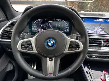 BMW X5 xDr45e M Sport PANO AHK AdapLED ACC H&K 360